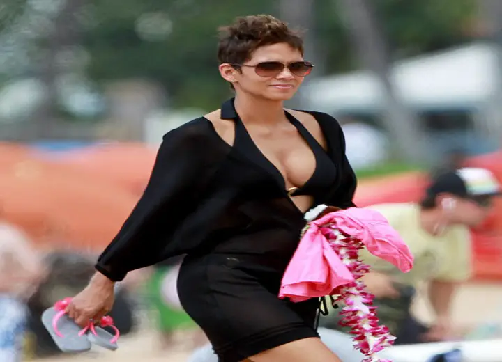 Halle Berry ‘Condescending’ Fan Interaction Sparks Debate