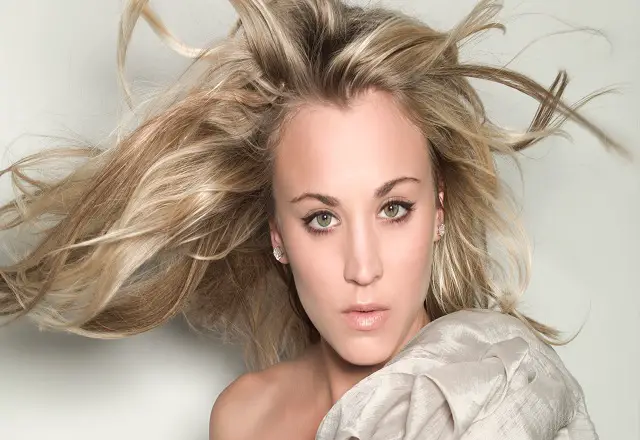 kaley cuoco straddles in underwear simply stunning-see photos