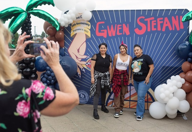 Photos: Gwen Stefani celebrates Honda Center’s 30th anniversary with fans in Anaheim