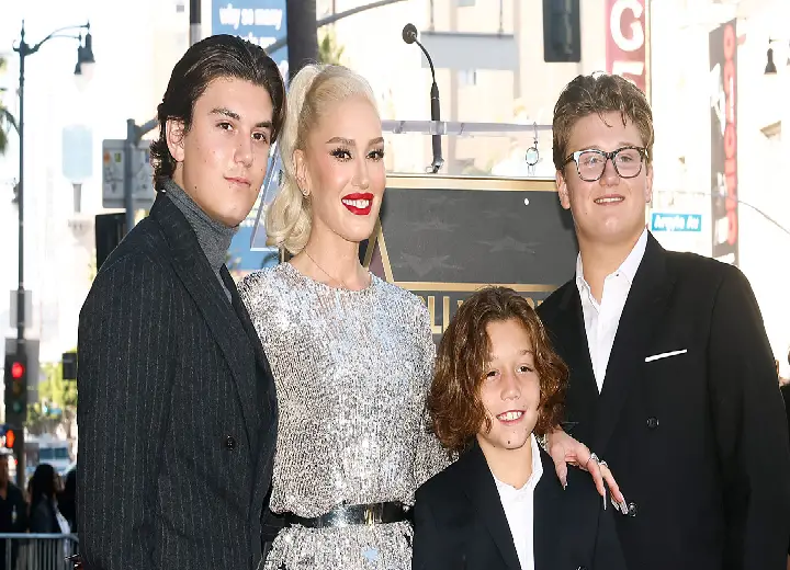 Gwen Stefani Explains Why She Felt ‘Guilty & Selfish’ During Early Days of Motherhood